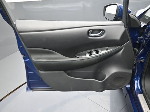 Used 2024 Nissan Leaf SV Plus image 16