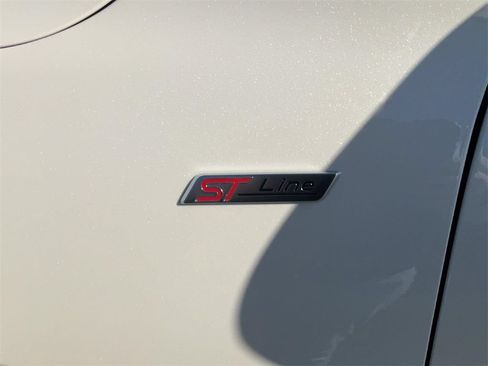 New 2025 Ford Escape ST-Line w/ Equipment Group 301A FWD image 10