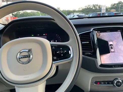 Certified 2024 Volvo XC90 B6 Plus w/ Protection Package Premier AWD/4WD image 19