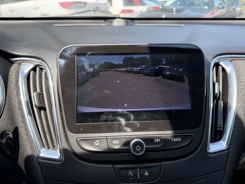 Used 2020 Chevrolet Malibu LT FWD image 20