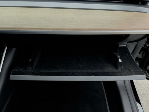 Used 2018 Tesla Model 3 Performance image 31