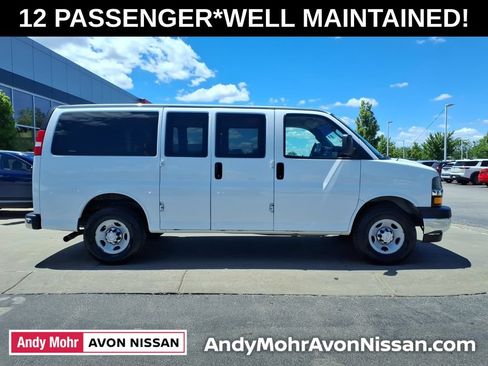 Used 2018 Chevrolet Express 3500 LT w/ LT Preferred Equipment Group RWD image 8