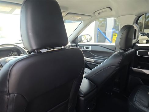 Used 2023 Ford Explorer XLT w/ Equipment Group 202A image 14