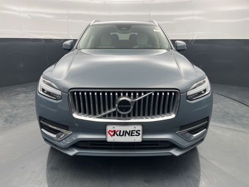 Used 2023 Volvo XC90 B6 Ultimate w/ Protection Package Premier image 18