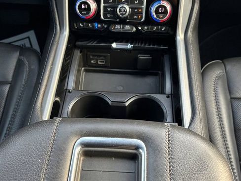 Used 2021 GMC Yukon XL Denali w/ Denali Premium Package RWD image 6