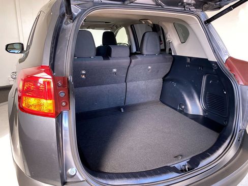 Used 2015 Toyota RAV4 XLE image 15