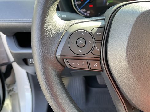 Certified 2024 Toyota RAV4 LE AWD/4WD image 18