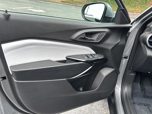 New 2026 Chevrolet Trax LT w/ Driver Confidence Package image 14