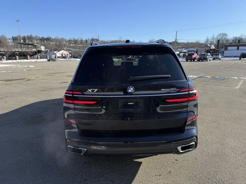 Used 2023 BMW X7 xDrive40i w/ M Sport Package image 6