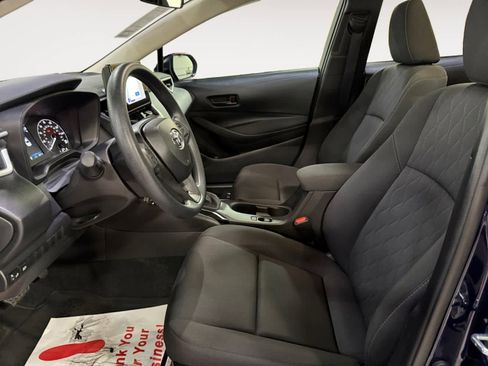 Used 2025 Toyota Corolla LE image 13