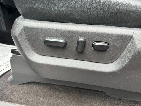 Used 2015 Ford F250 Lariat w/ Camper Package image 30