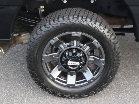 Used 2023 Ford F250 Lariat w/ Sport Appearance Package AWD/4WD image 38