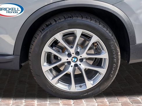 Used 2025 BMW X5 xDrive40i w/ Climate Comfort Package AWD/4WD image 40