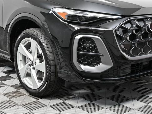 New 2025 Audi Q5 Premium Plus image 32
