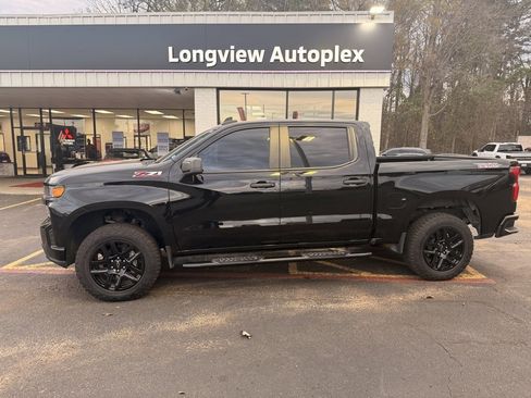 Used 2021 Chevrolet Silverado 1500 Custom Trail Boss image 2