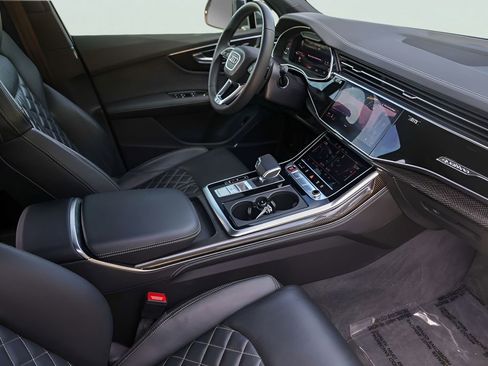 Used 2023 Audi SQ7 Premium Plus AWD/4WD image 33