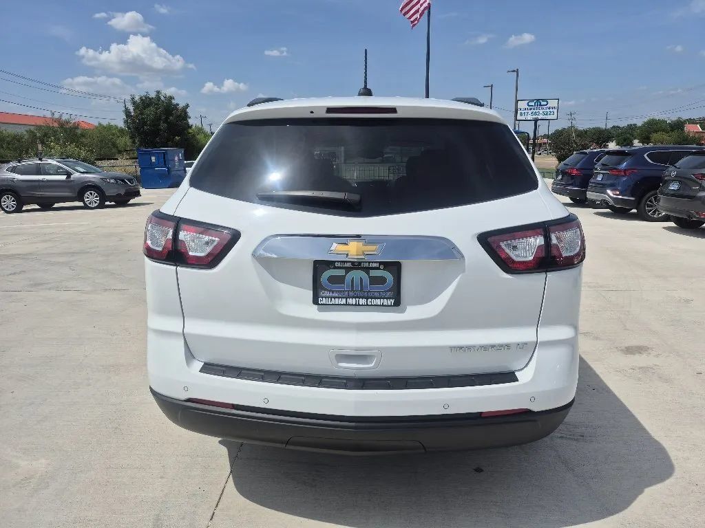 Used 2016 Chevrolet Traverse LT FWD image 7