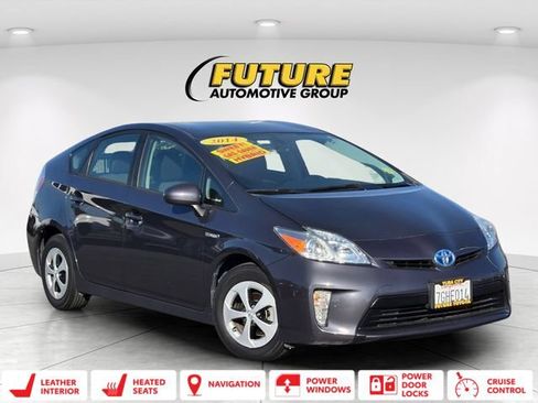 Used 2014 Toyota Prius Four FWD image 1