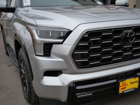 Certified 2025 Toyota Sequoia Platinum image 17