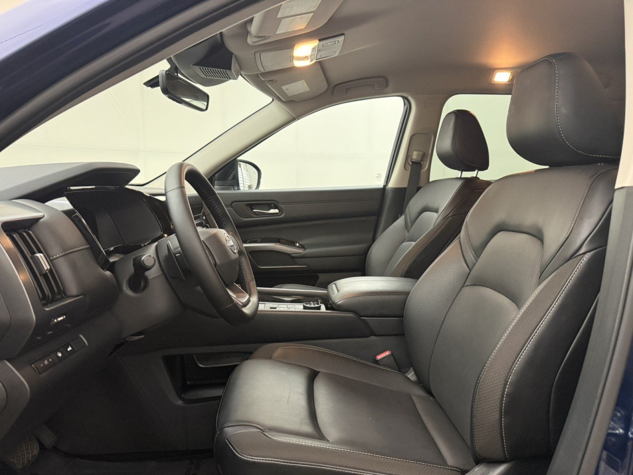 Used 2026 Nissan Pathfinder SL AWD/4WD image 15