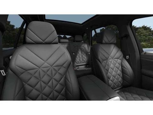 New 2026 BMW X5 xDrive50e w/ M Sport Package AWD/4WD image 11