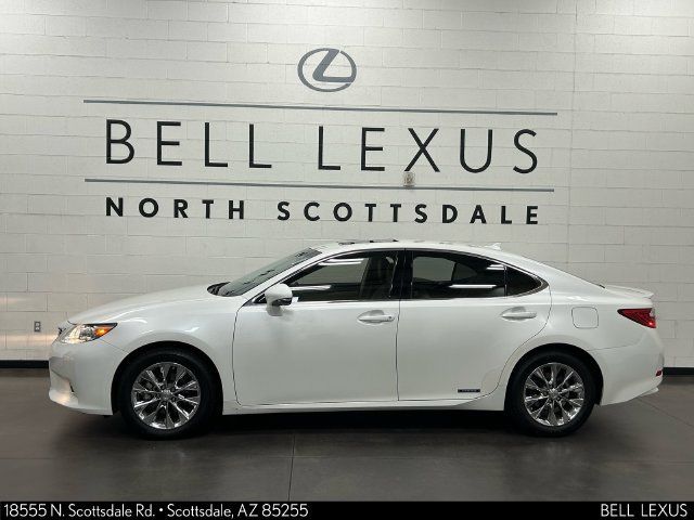 Used 2014 Lexus ES 300h w/ Premium Package w/Bamboo Trim FWD image 8