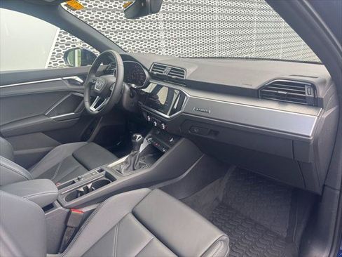 Used 2025 Audi Q3 2.0T Premium w/ Convenience Package AWD/4WD image 11