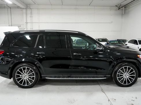 Used 2024 Mercedes-Benz GLS 580 4MATIC image 7