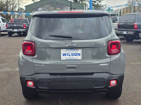 Used 2021 Jeep Renegade Latitude w/ Luxury Group I image 7