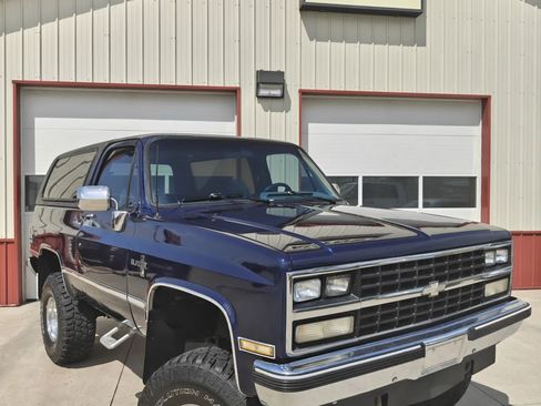 Used 1989 Chevrolet Blazer 4WD image 1