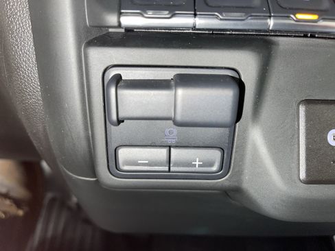 Used 2024 GMC Sierra 2500 Pro image 30