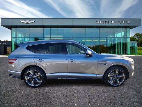 Used 2025 Genesis GV80 3.5T Prestige image 4