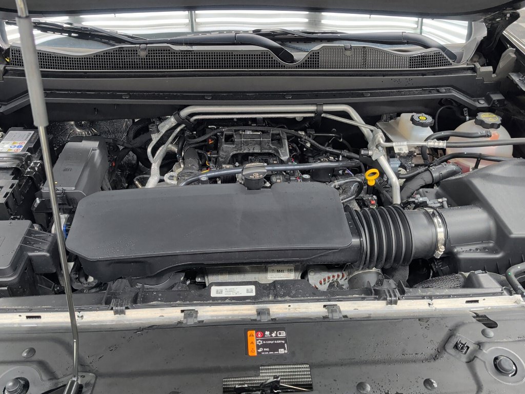Used 2026 Chevrolet Colorado Z71 AWD/4WD image 34