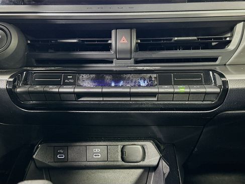 Used 2024 Toyota Prius LE image 23