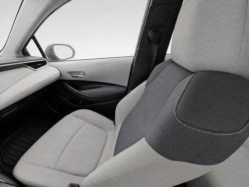 Used 2020 Toyota Corolla LE FWD image 12