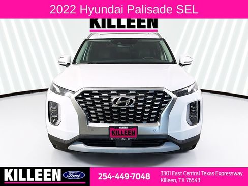 Used 2022 Hyundai Palisade SEL w/ Premium Package FWD image 2