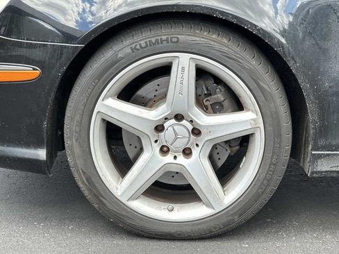 Used 2009 Mercedes-Benz E 350 4MATIC Sedan image 9