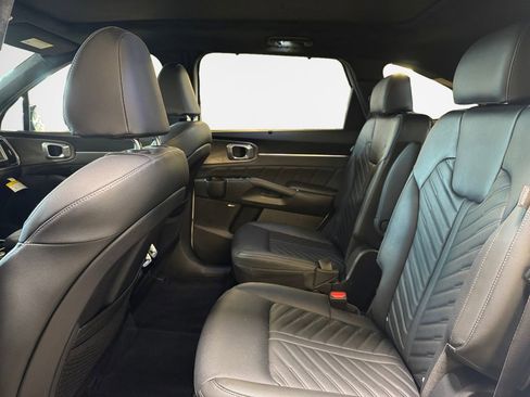 Certified 2024 Kia Sorento SX Prestige image 24