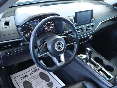 Used 2019 Nissan Altima 2.5 SR image 15