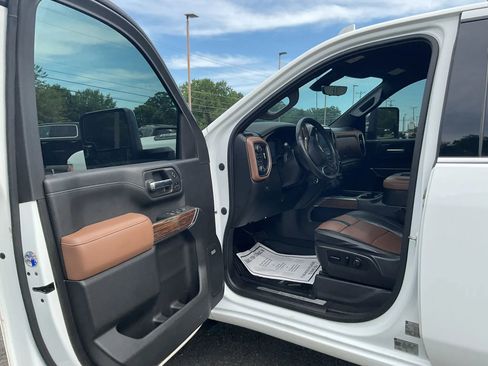 Used 2020 Chevrolet Silverado 2500 High Country w/ Z71 Off-Road Package AWD/4WD image 10