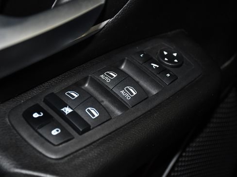 Used 2023 RAM 1500 Big Horn AWD/4WD image 34