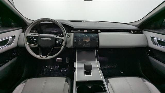 Used 2024 Land Rover Range Rover Velar Dynamic SE AWD/4WD image 23
