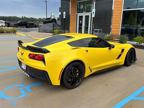 Used 2017 Chevrolet Corvette Grand Sport RWD image 5