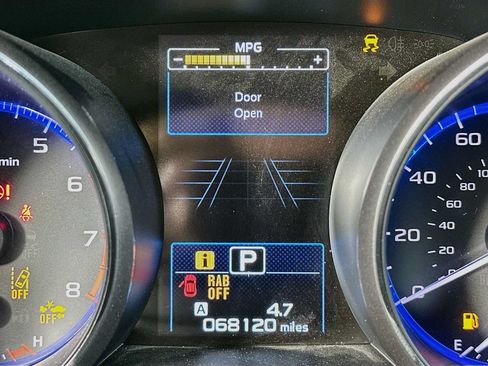 Used 2018 Subaru Outback 2.5i Limited AWD/4WD image 12