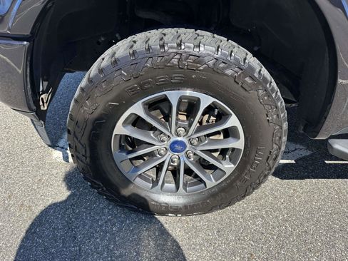 Used 2019 Ford F150 XLT w/ Equipment Group 302A Luxury image 8