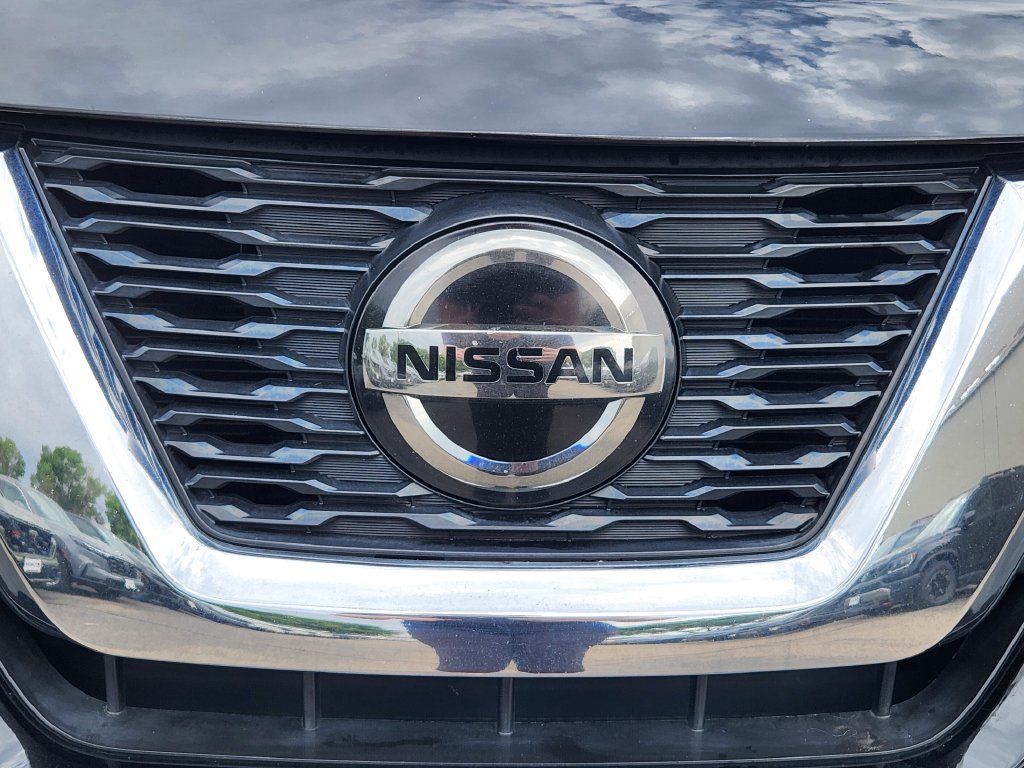Used 2019 Nissan Rogue S AWD/4WD image 12