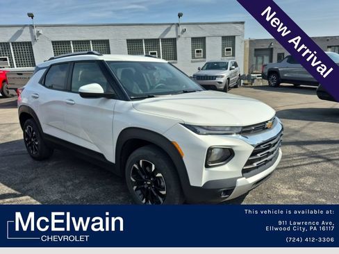 Used 2023 Chevrolet TrailBlazer LT w/ Convenience Package AWD/4WD image 1
