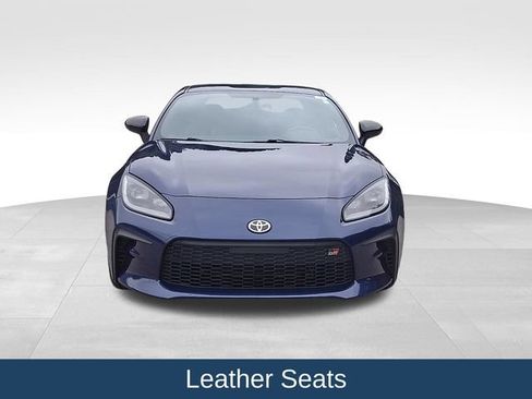 Used 2023 Toyota GR86 Premium w/ ALL Weather Mat Package (TMS) RWD image 3