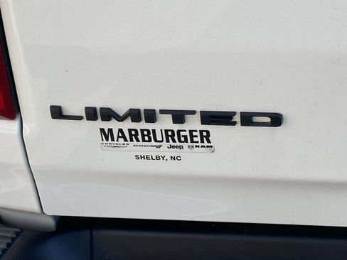 Used 2025 RAM 1500 Limited AWD/4WD image 12
