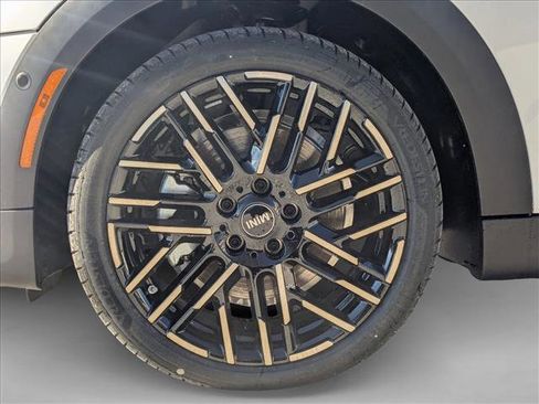 New 2026 MINI Cooper 4-Door Hardtop image 10